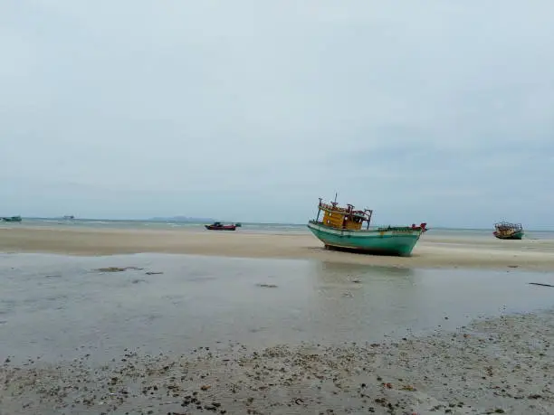 Boat, Old Boat, Sea, Sand, Ocean, Sunset,Landmark,Beautiful Nature, Relax, Thailand Beach, Koh SamuiBeach
