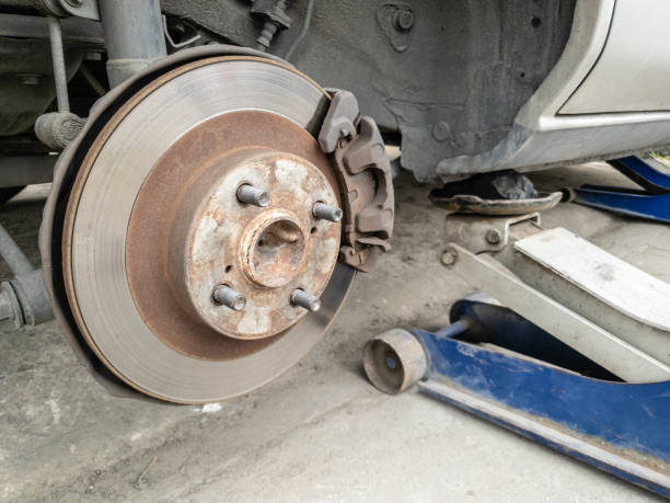 istock Automotive Service and Maintenance Center 1056422220