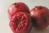gro%C3%9Fe-reife-rote-granets-oder-grana