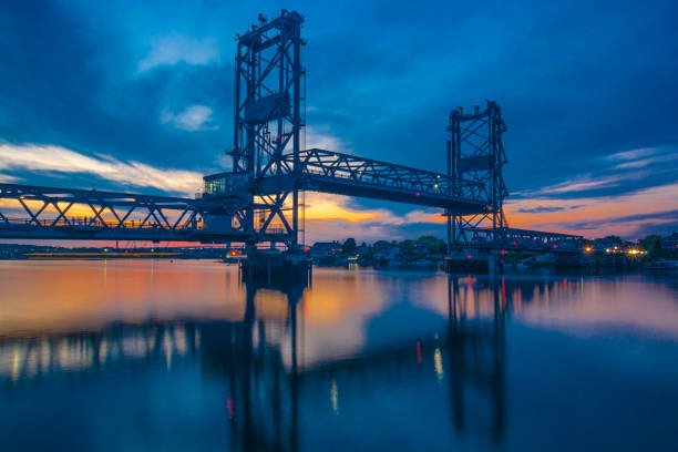 istock Portsmouth memorial bridge 1056607262