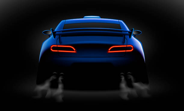 暗闇の中でロックされていない後部のライトで現実的な青いスポーツ車をバックを表示します。 - back to front点のイラスト素材／クリップアート素材／マンガ素材／アイコン素材