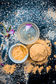 hafer-gesichtsmaske-oder-gesichtsmaske-von-avena-sativa-d-h-mulpani-mitti-oder-multani-mitti.jpg?b=1&s=170x170&k=20&c=PLnAMY1QebGwLm5YPUcmoel51jjSciRG-KGtQxn2QbU=