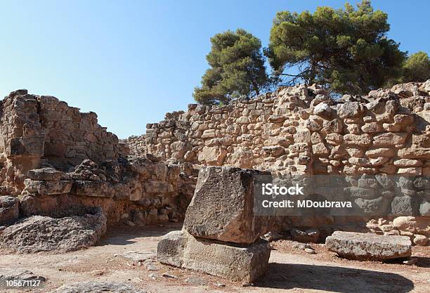 Руин Phaistos — стоковые фотографии и другие картинки Археология - Археология, Без людей, Горизонтальный