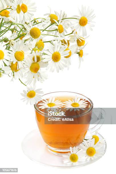 Ziołowe Herbaty Rumianku - zdjęcia stockowe i więcej obrazów Bez ludzi - Bez ludzi, Białe tło, Biały