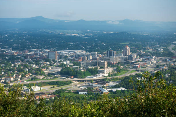 istock Overlook of Roanoke 1056750652