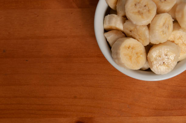 istock sliced banana in bowl 1056786346