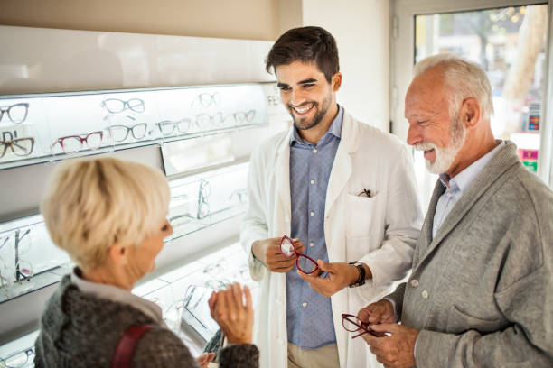 istock Senior couple shopping for eyeglasses 1056806246