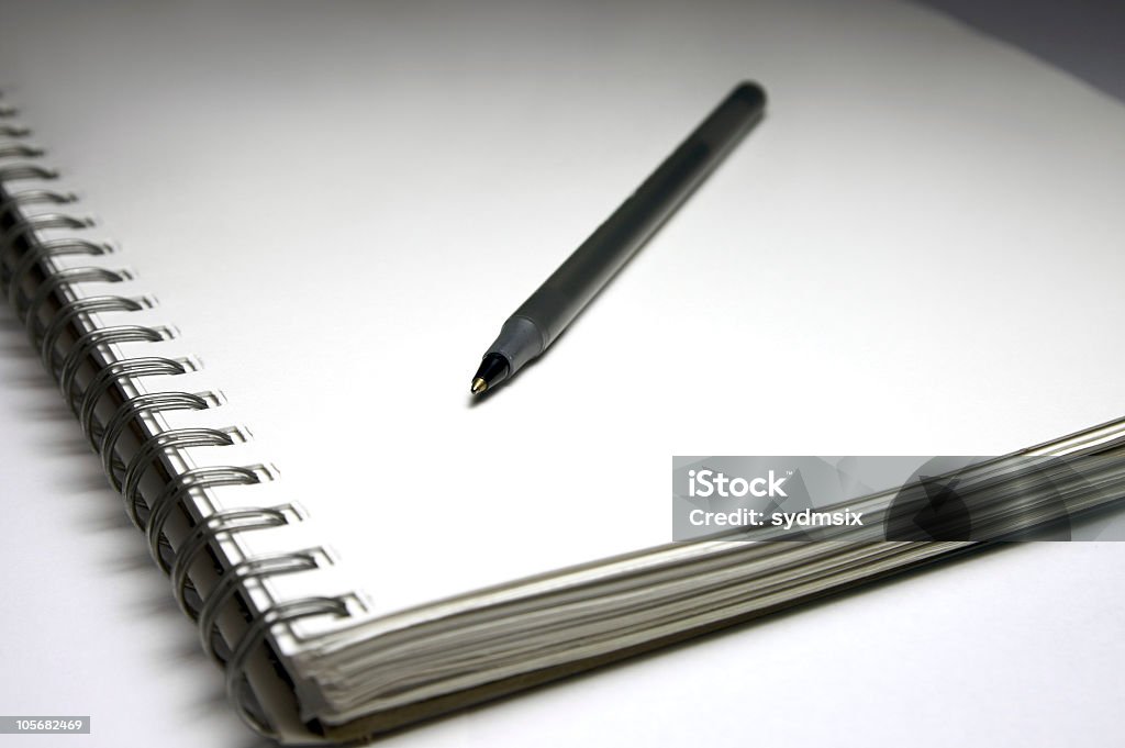 Stift und Papier - Lizenzfrei Buchseite Stock-Foto