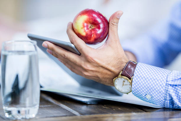 istock Achieving a healthy work life balance 1056856874