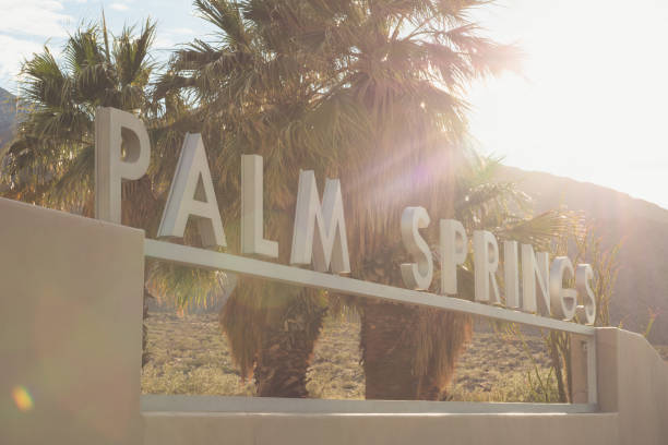 istock Welcome to Palm Springs 1056862408