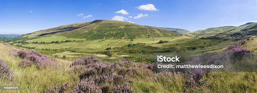 Suba as montanhas - Foto de stock de Brecon Beacons royalty-free