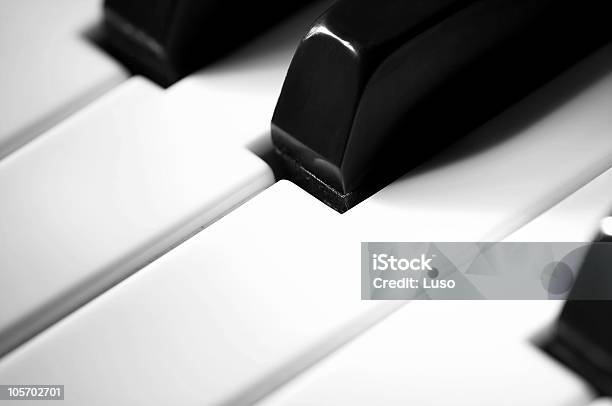 Teclas De Pianoinstrumento Musical Série - Fotografias de stock e mais imagens de Branco - Branco, Carta - Documento, Conceito