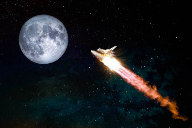 宇宙船は月コラージュする概念旅行月に任務に離陸。愚か者の月と宇宙飛行ロケット。nasa から提供されたこのイメージの要素です。 - rocket taking off spaceship space ストックフォトと画像