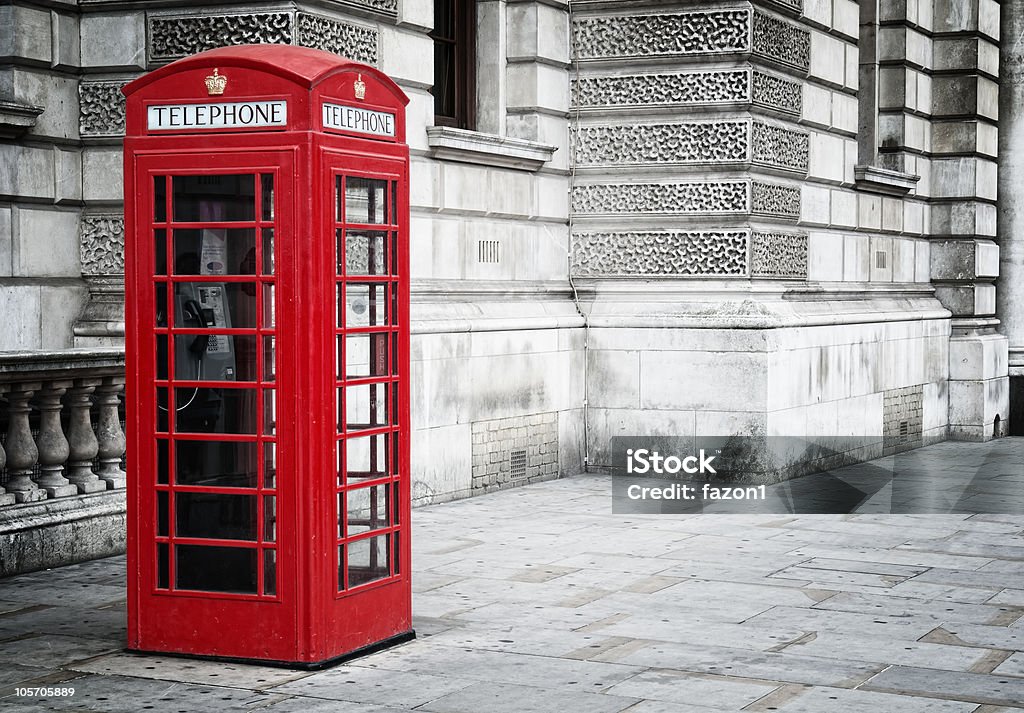 Cabina telefonica rossa in Londra, - Foto stock royalty-free di Ambientazione esterna