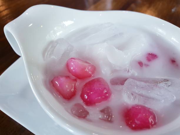 istock Tubtim siam Thai dessert 1057069312