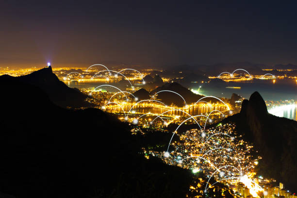 rio de janeiro smart city - christ the redeemer rio de janeiro city urban scene fotografías e imágenes de stock