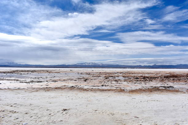 istock Salar of Uyuni 1057395958