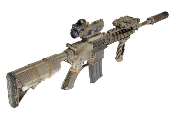 m4 com supressor - forças especiais rifle isolado em um fundo branco - rifle strategy military m16 - fotografias e filmes do acervo