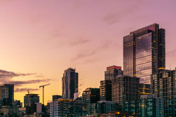 istock Seattle skyline by night, WA, USA 1057556504