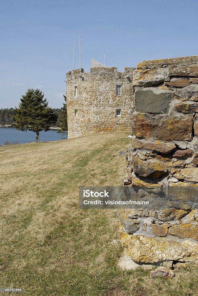 Réplica de um forte Colonial protege a Península de Pemaquid - Foto de stock de Característica arquitetônica royalty-free