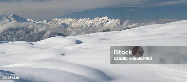 Der Powerline Auf Die Berge Stockfoto und mehr Bilder von Alpen - Alpen, Anhöhe, Berg