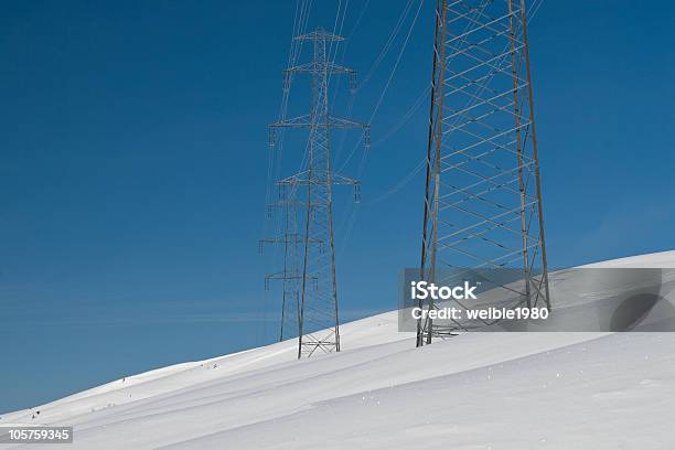 Bergstromleitungen Stockfoto und mehr Bilder von Alpen - Alpen, Anhöhe, Bauwerk