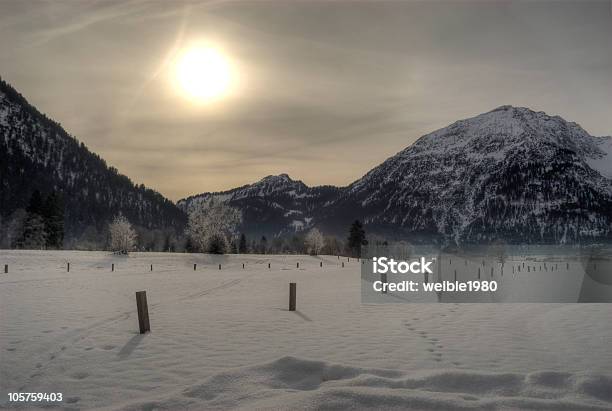 Winterlandschaft Stockfoto und mehr Bilder von Fußabdruck - Fußabdruck, Schnee, Zaun