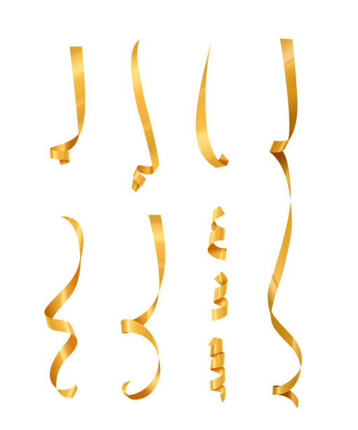 ilustraciones, imágenes clip art, dibujos animados e iconos de stock de conjunto serpentina dorada. serpentinas piezas de oro vector aisladas sobre fondo blanco. - ribbon