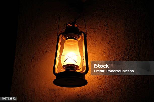 Tradicional Lanterna Árabe - Fotografias de stock e mais imagens de Equipamento de Iluminação - Equipamento de Iluminação, Estilo Árabe, Fora de moda - Estilo