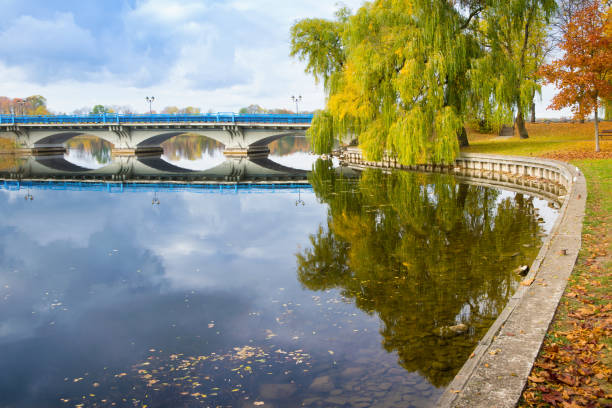istock Bridge over Elk Lake in autumn 1057662286