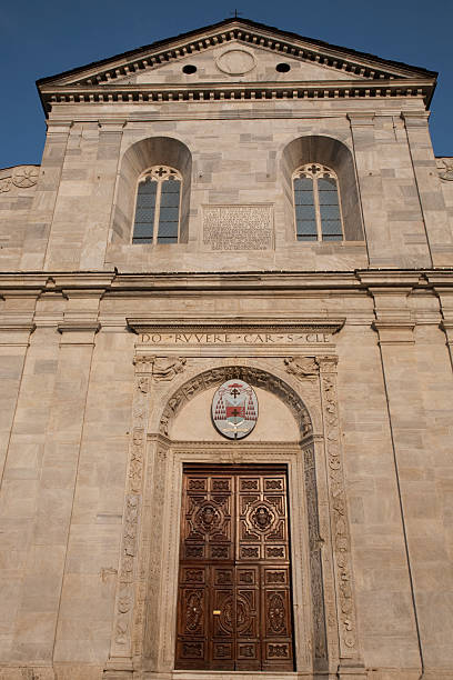 istock Cathedral Church in Turin 105771819
