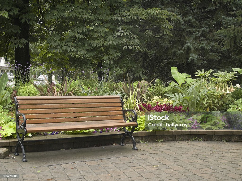 Banc public - Photo de Banc libre de droits