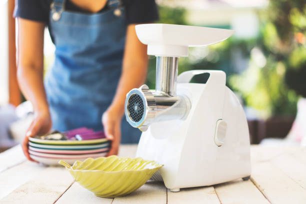 Meal preparation with a meat grinder
