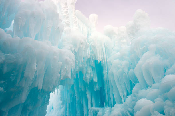 겨울 얼음 조각 - ice sculpture built structure snow ice 뉴스 사진 이미지