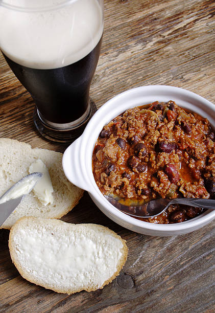 Chili e cerveja - foto de acervo