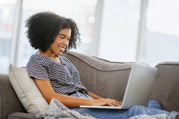 istock Her social network is always with her 1057892346