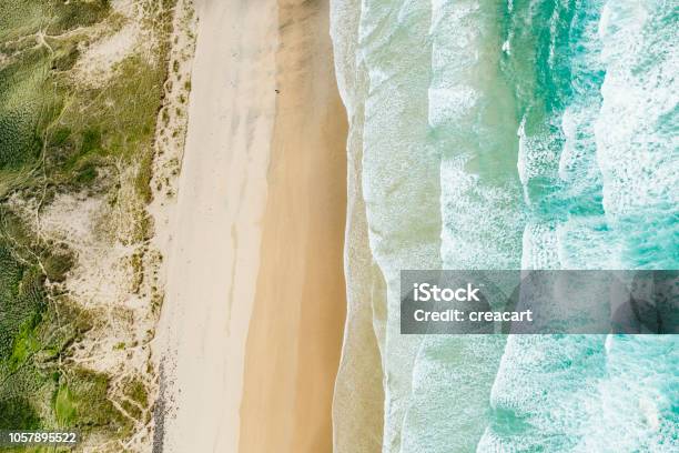 Nhìn Từ Trên Không Ngay Phía Trên Bãi Biển Perranporth Newquay Cornwall Hình ảnh Sẵn có - Tải xuống Hình ảnh Ngay bây giờ