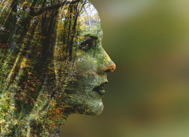 istock Girl in profile. 1057898354