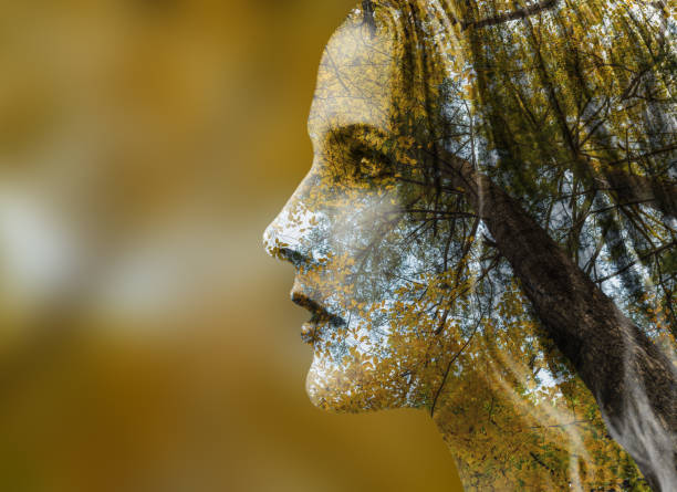 istock Girl in profile. 1057898442