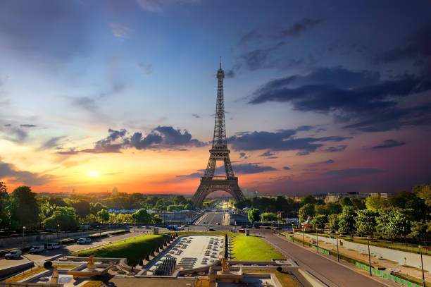 istock Eiffel Tower and fountains 1057901400