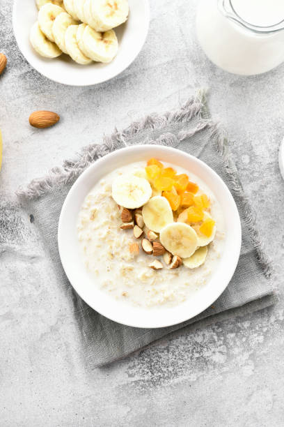 istock Oatmeal porridge 1057926922