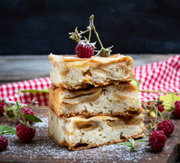 istock baked square pieces of apple pie 1057937378