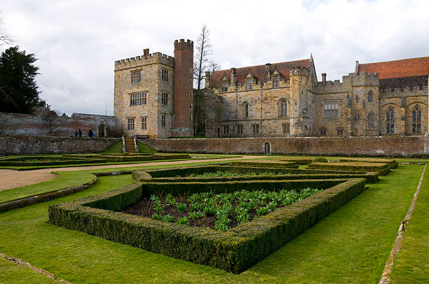 istock Italian garden 105797860