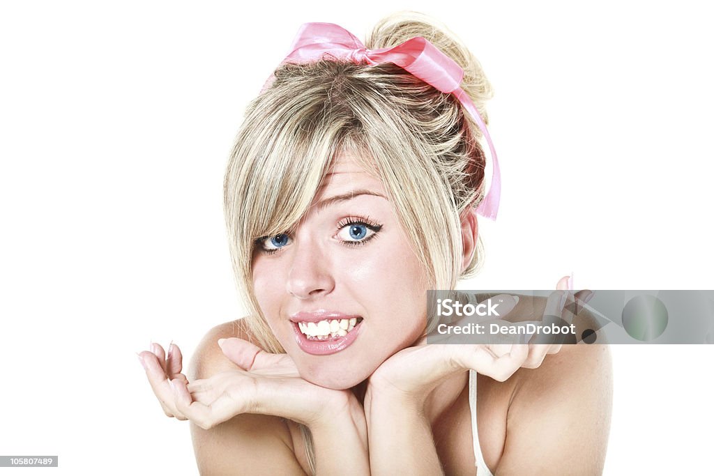 Bellissima donna bionda mette con fiocco rosa Scusarsi - Foto stock royalty-free di Adulto