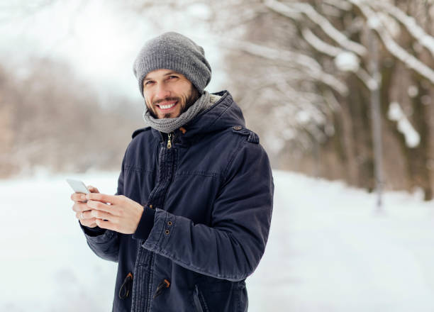 istock Winter day in the park 1058108872