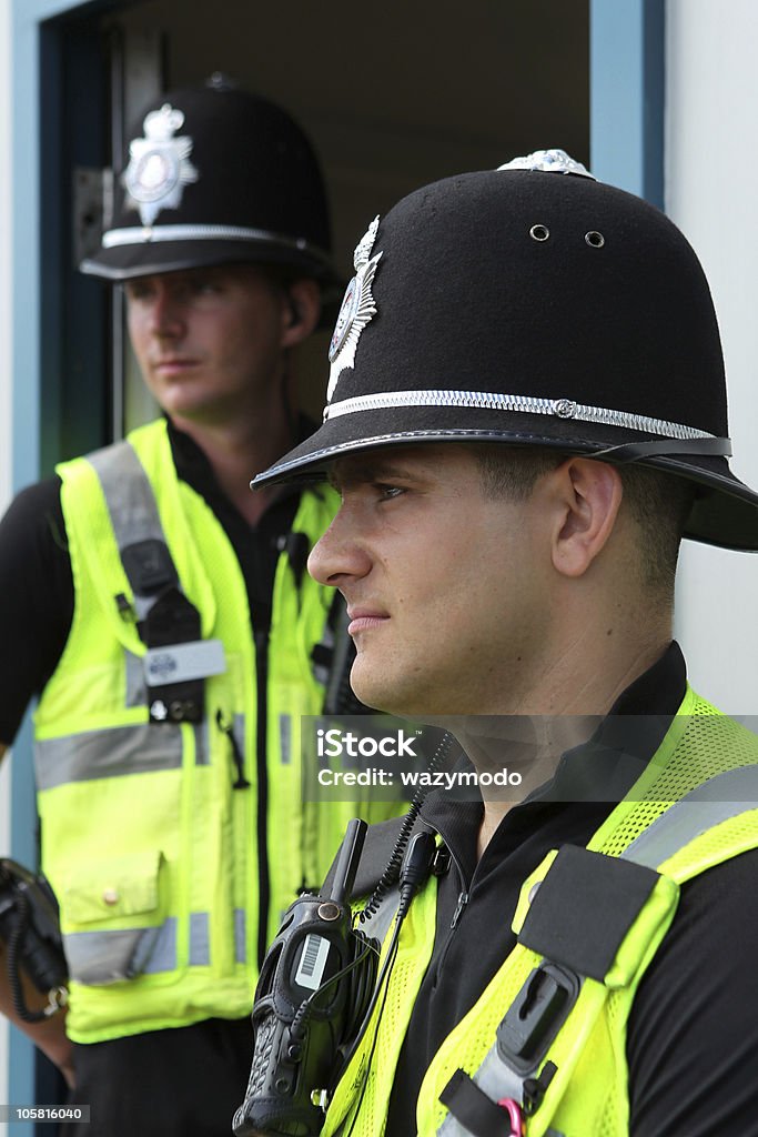 Dwa brytyjski Constables policji - Zbiór zdjęć royalty-free (Policja)