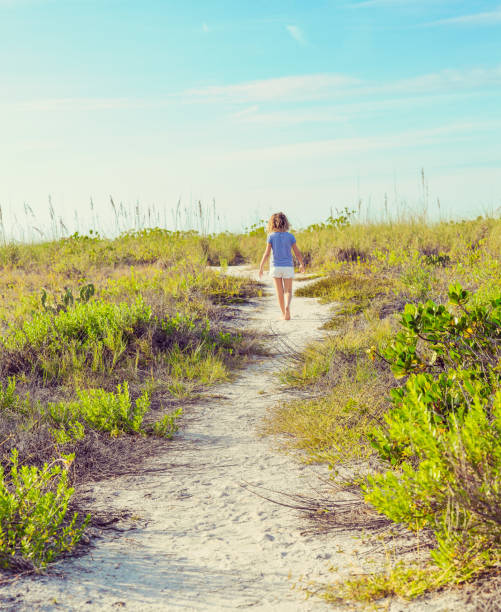 istock Just me on my way to the sea 1058161222