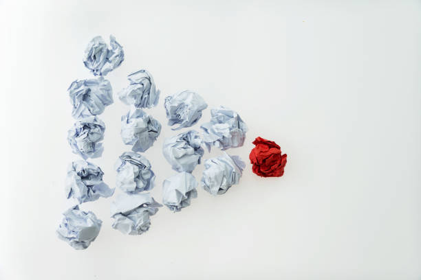 istock Red and white paper balls 1058203378