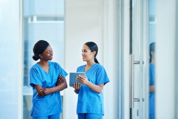 71,166 Nurses Talking Stock Photos, Pictures & Royalty-Free Images - iStock