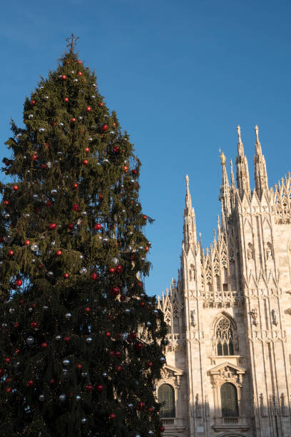 istock Christmas in Milan 1058309348